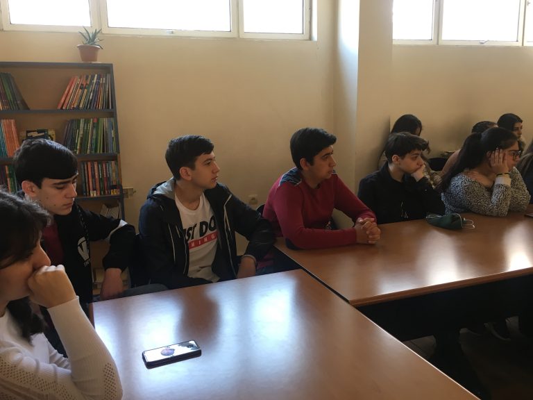 Էդիտա Գզոյանի հրաժարականի հարցումը՝ պետական արարողակարգի և ռազմավարական մտածողության խախտում